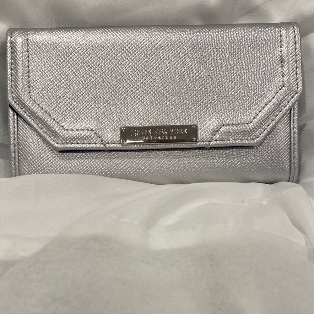 Jones New York Women’s Metallic Silver Trifold Wallet